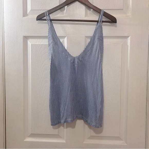 Lulu's Tank Top Striped Blue White Size XS NWT - Picture 3 of 7